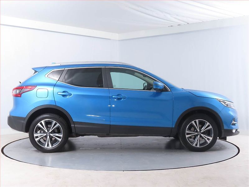 Nissan Qashqai (2018) 1.2 DIG-T, Serv.kniha, Navi - fotka 6 z 16