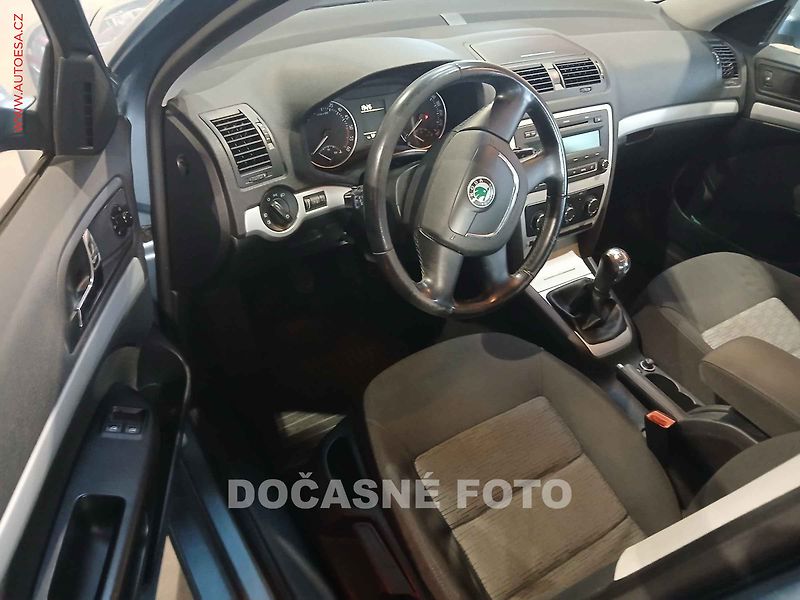 Škoda Octavia (2010) 1.9. - fotka 3 z 3