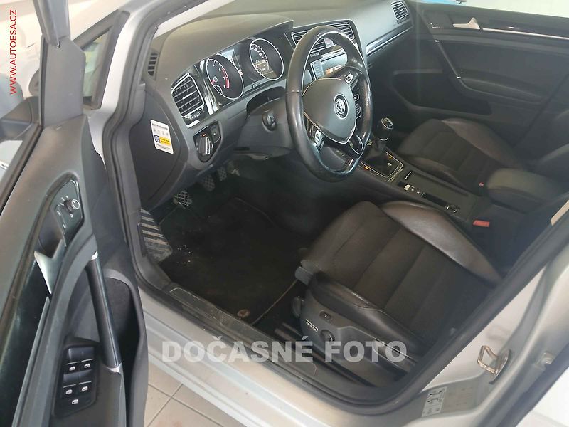 Volkswagen Golf (2017) 1.4cng+b, ČR, servis.kniha - fotka 3 z 3
