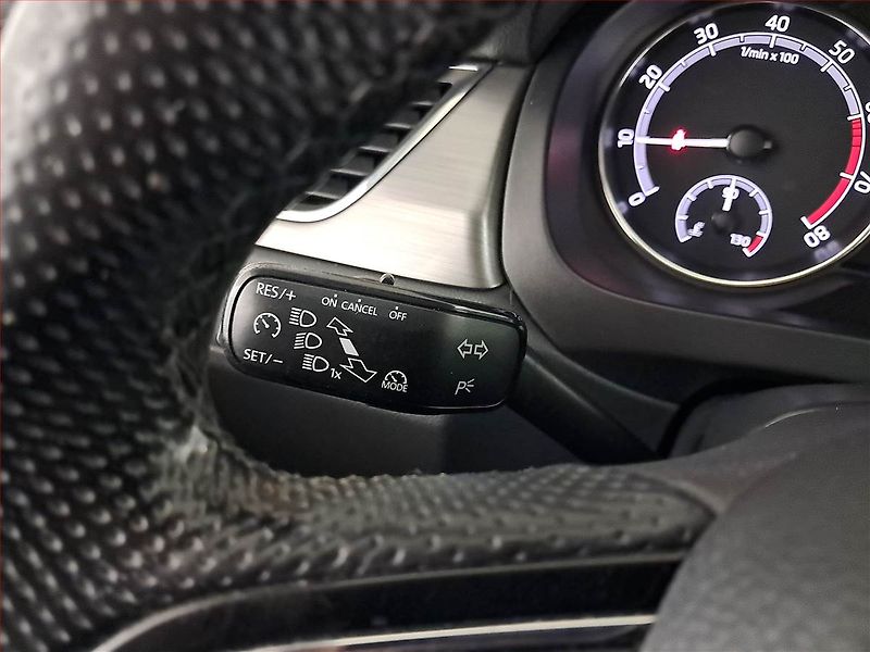 Škoda Rapid (2017) 1.0 TSI, Navi, Bi-Xenony - fotka 19 z 20