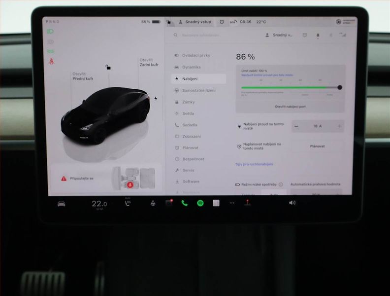 Tesla Model Y (2023) Performance 79kWh, SoH 92% - fotka 11 z 21