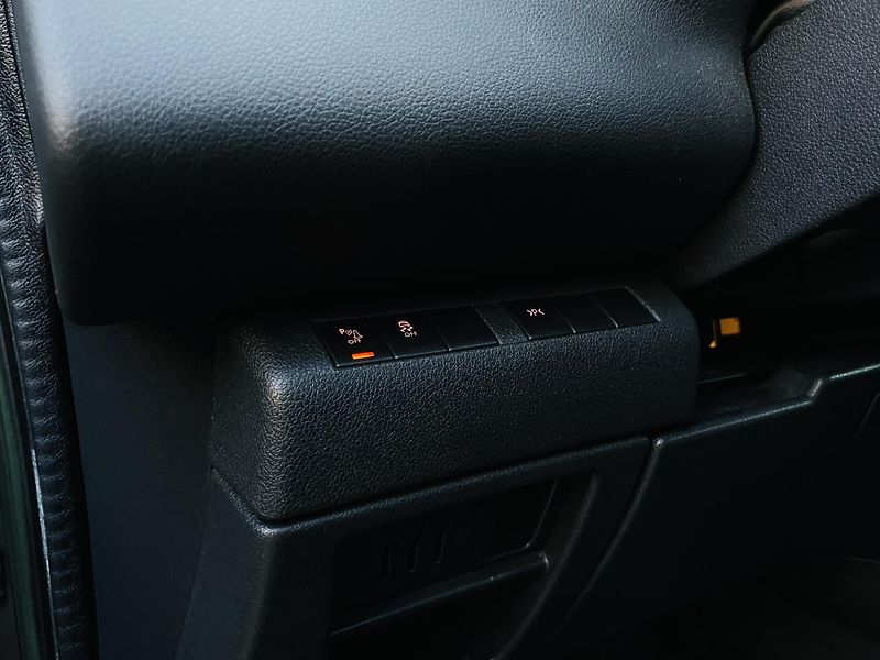Peugeot 5008 2.0HDi MAN 1MAJITEL SENZORY  - fotka 31 z 43