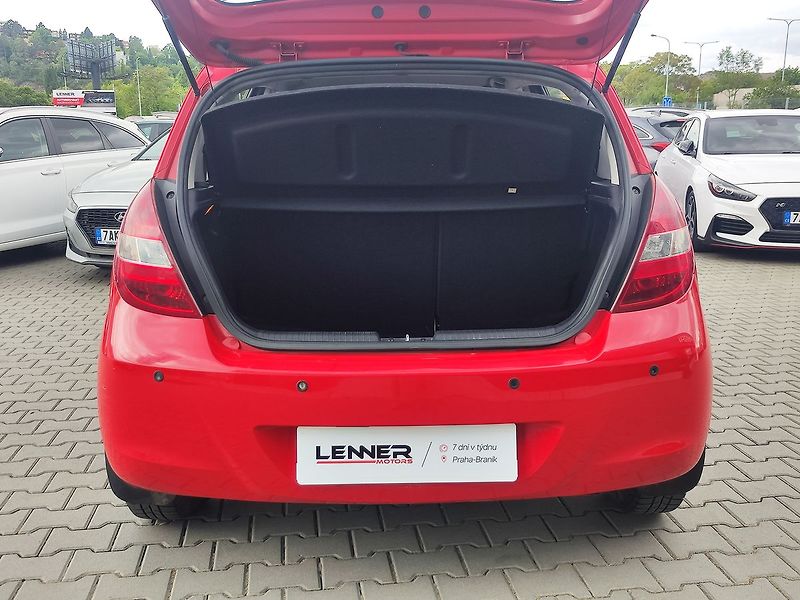 Hyundai i20 1.25i/57kW Classic Plus+ AC - fotka 9 z 24