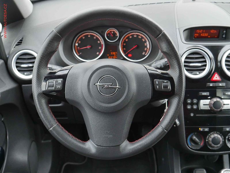 Opel Corsa (2012) 1.2i, ČR, AC, temp - fotka 12 z 15