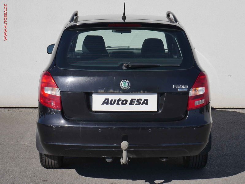 Škoda Fabia (2010) 1.6 TDi, ČR, autoAC - fotka 5 z 20