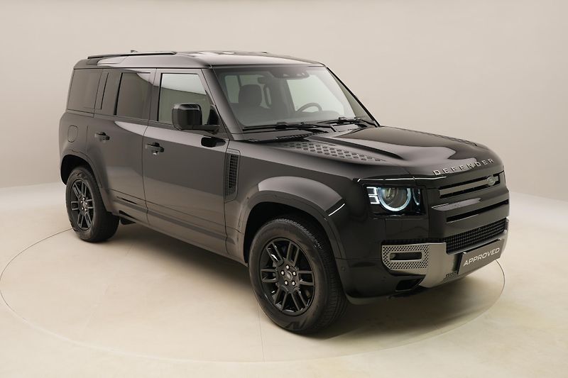 Land Rover Defender 110 D300 X-DYNAMIC SE AWD CZ - fotka 16 z 46