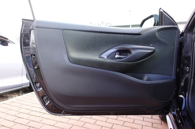 Toyota GR Yaris 1,6 Turbo Dynamic + Sport AWD - fotka 9 z 29