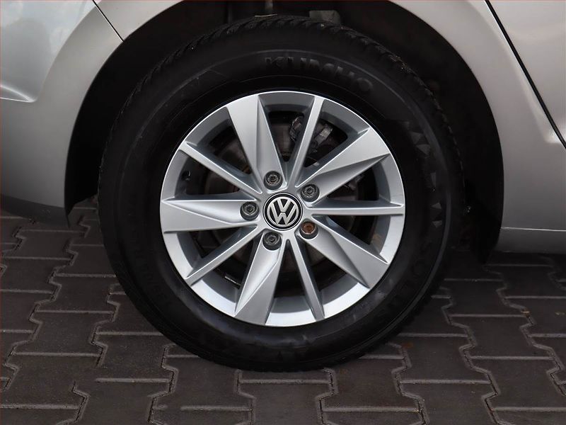 Volkswagen Golf Sportsvan (2014) 1.6 TDI, Automat, Serv.kniha - fotka 15 z 21
