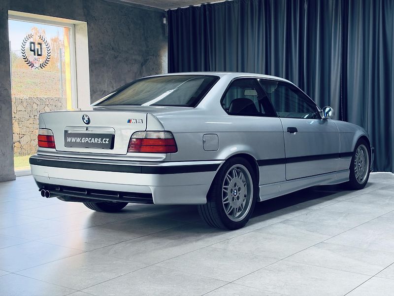 BMW M3 (1993) M3 Coupe E36 Manual TOP STAV - fotka 6 z 22
