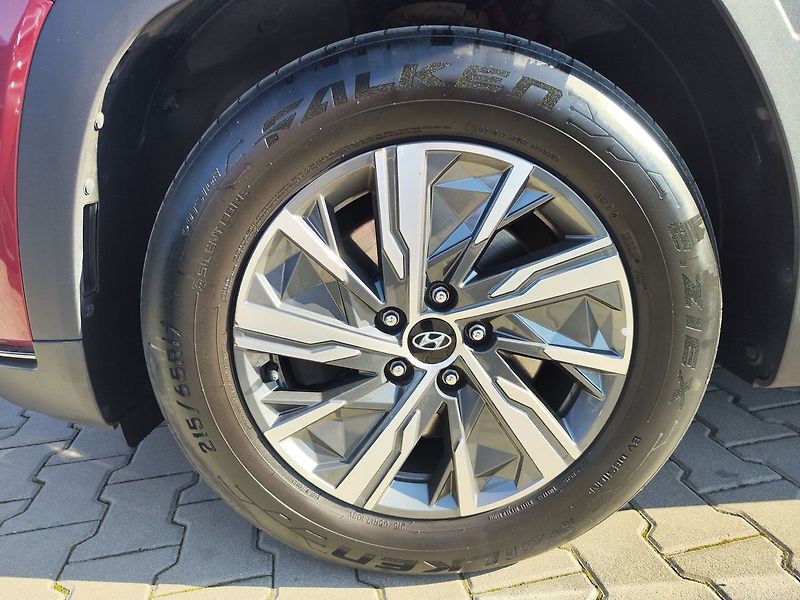 Hyundai Tucson 1.6 T-GDI/110kW Smart DCT MHEV - fotka 29 z 37