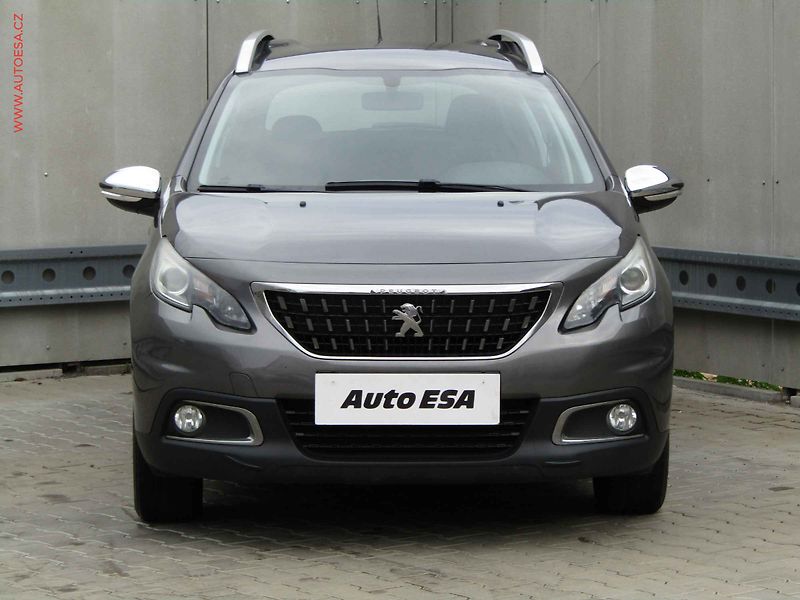 Peugeot 2008 (2017) 1.2 VTi, ČR, servis.kniha - fotka 2 z 17