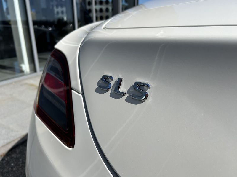 Mercedes-Benz SLS AMG 6.3 V8 Roadster - fotka 14 z 35