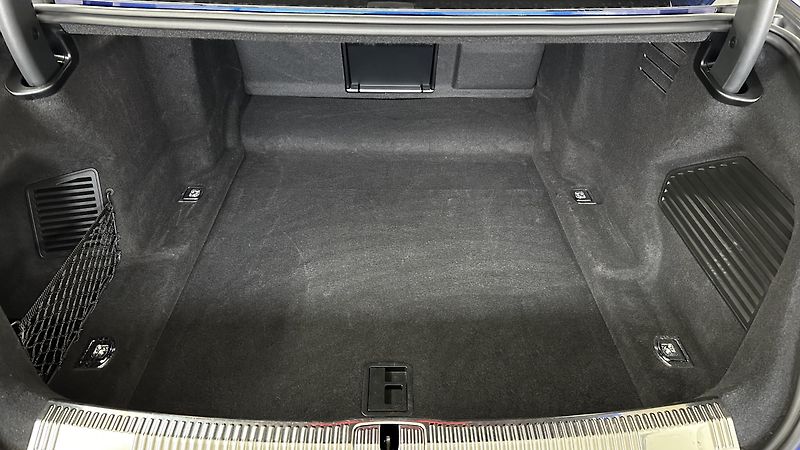 Audi S8 TOP STAV - fotka 21 z 51