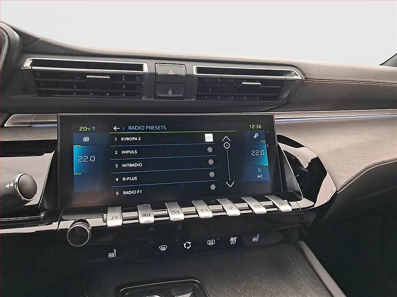 Peugeot 508 (2022) Hybrid 225 - fotka 12 z 20