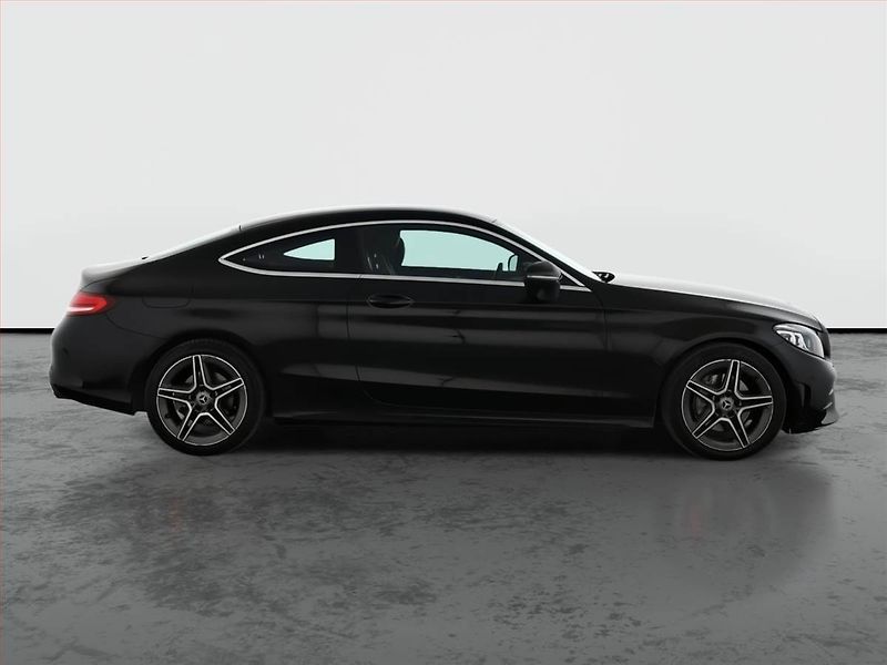 Mercedes-Benz Třídy C (2018) C 220 d - fotka 6 z 24