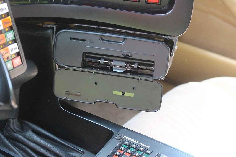 Výstava Automobilové klenoty se konala na golfovém hřišti v Praze Hostivaři