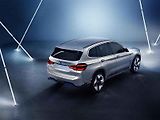 S technologií, kterou BMW disponuje, nepředstavoval vývoj tohoto vozu tak velký problém. První kusy budou k dispozici už příští rok. 100 %.
