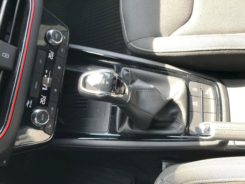 Škoda Kamiq (2024) SELEC TSI 85/1.0 A7F - fotka 18 z 25