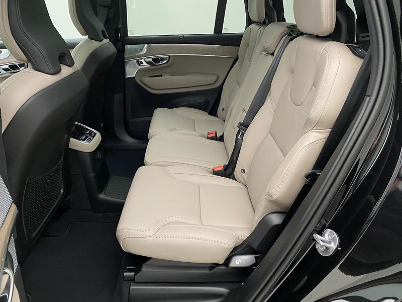 Volvo XC90 (2026) T8 AWD Plug-in BRIGHT ULTRA - fotka 6 z 77