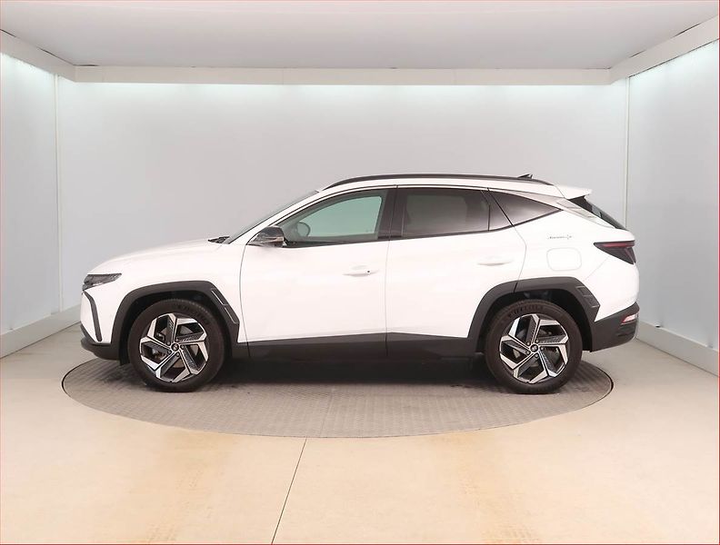 Hyundai Tucson (2023) Style 1.6 T-GDI HEV - fotka 3 z 17