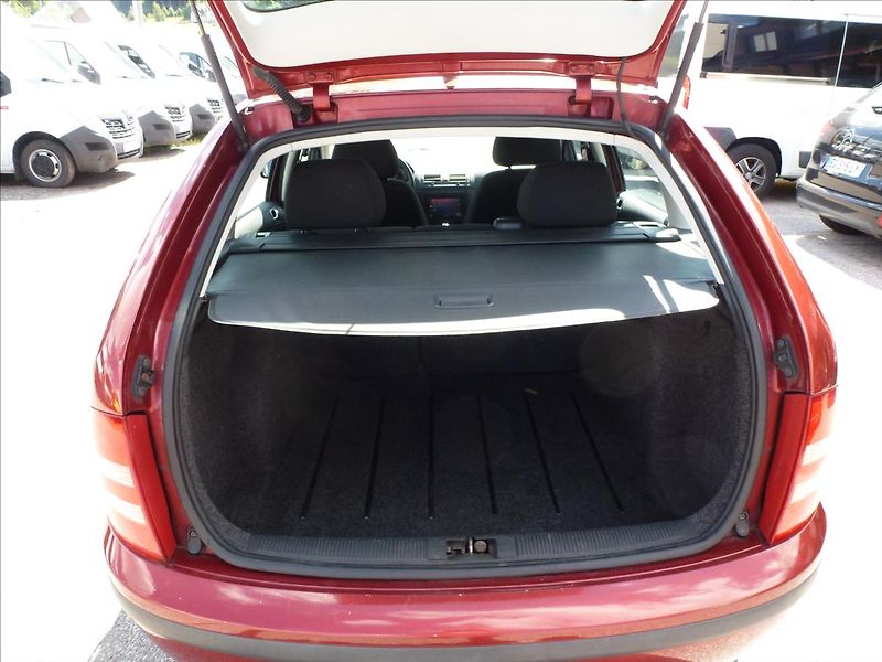 Škoda Fabia 1,4 16V Parkovací kamera - fotka 24 z 47
