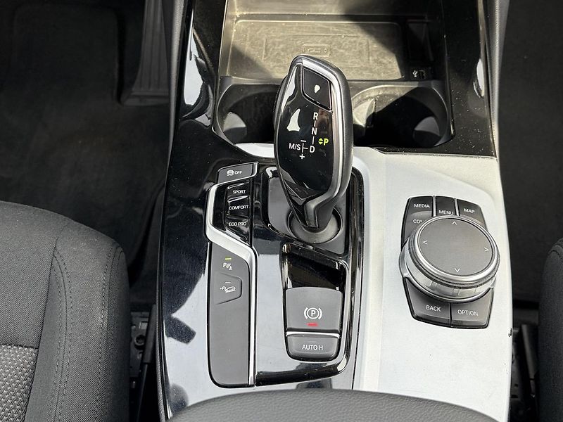 BMW X3 (2018) 2.0 D Xdrive  - fotka 19 z 31