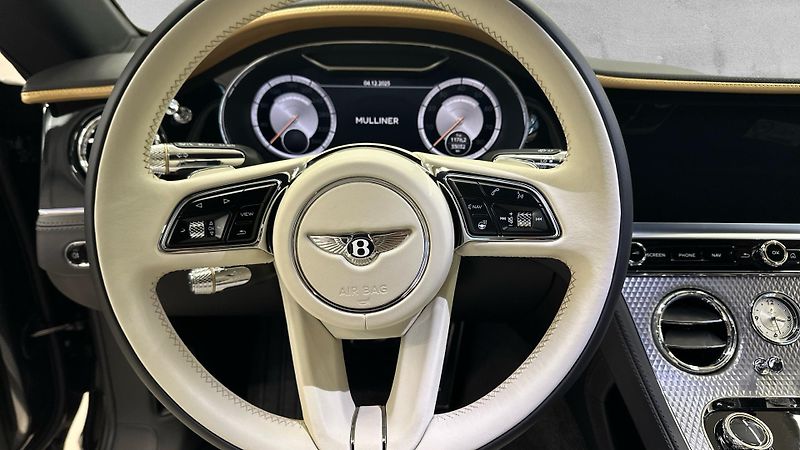 Bentley Continental GTC - fotka 11 z 11