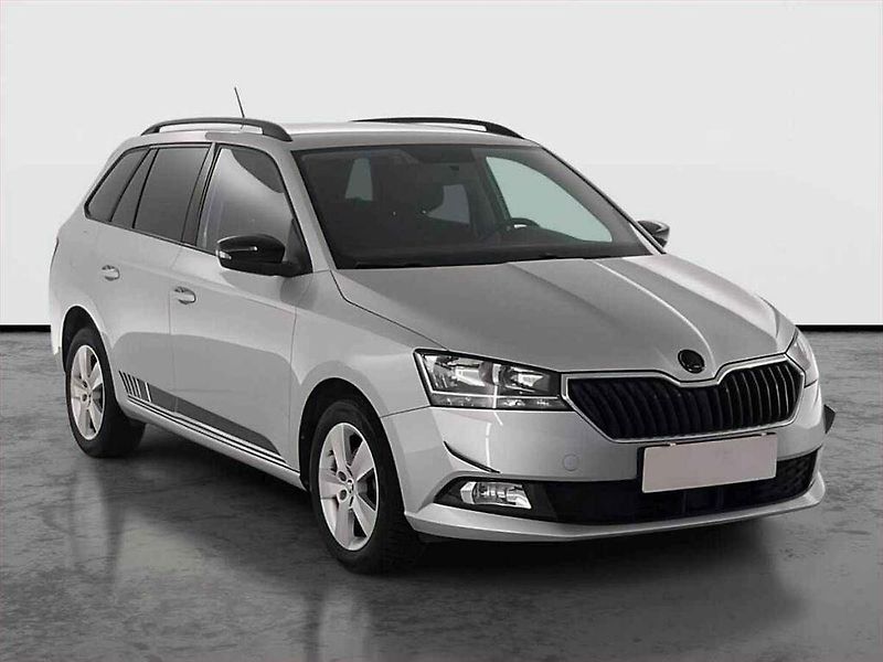 Škoda Fabia patří mezi cenově nejdostupnější a nejoblíbenější ojetá auta v bazarech.