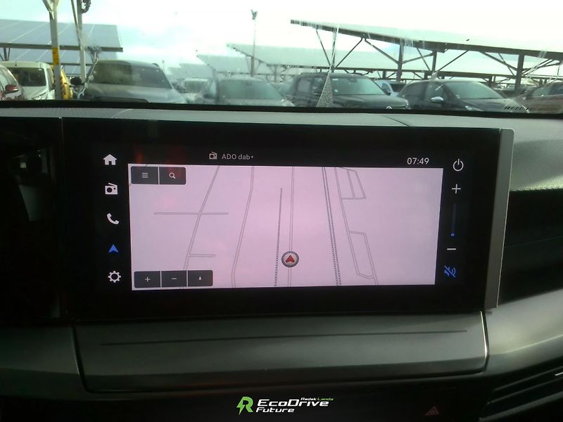 Opel Frontera (2025) Kamera, navigace - fotka 4 z 6