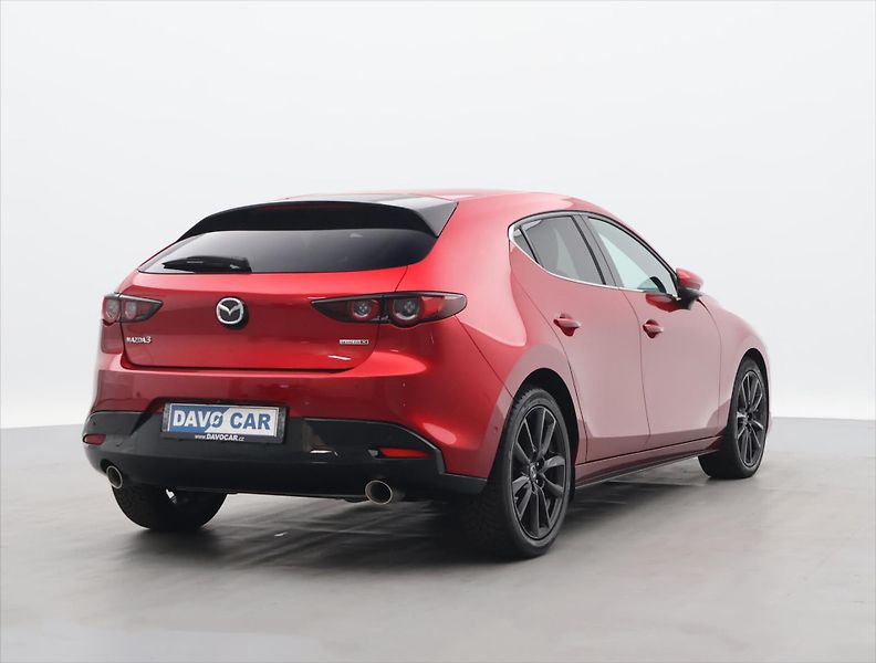 Mazda 3 2,0 Skyactiv-X180 GT Plus Bose - fotka 7 z 36