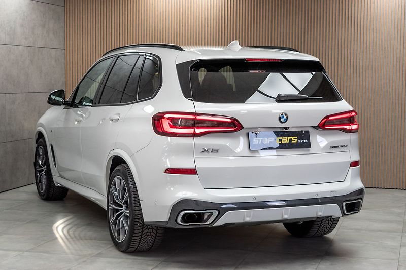BMW X5 xDrive30d ///MSPORT*TAŽNÉ*ČR* - fotka 4 z 55
