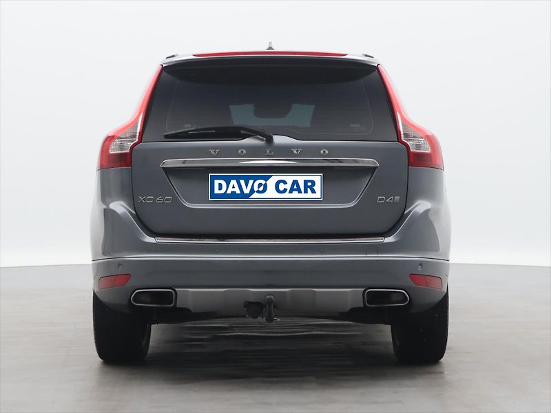 Volvo XC60 2,0 D4 140kW Aut. Summum - fotka 6 z 33