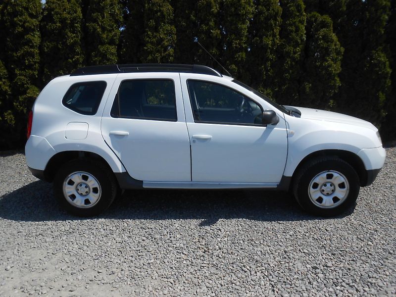 Dacia Duster 1.5DCi, KLIMA, Tažné!! - fotka 4 z 32