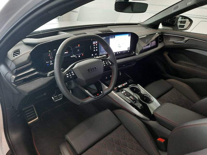 Audi A6 (2026) Avant S-Line 3.0 TFSI quattro - fotka 6 z 37