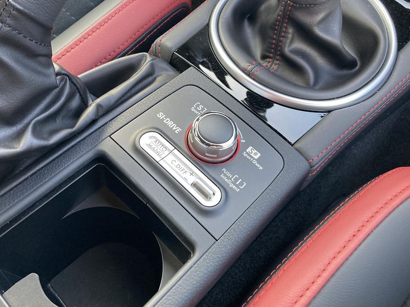 Subaru WRX STI (2018) Sport   - fotka 11 z 16