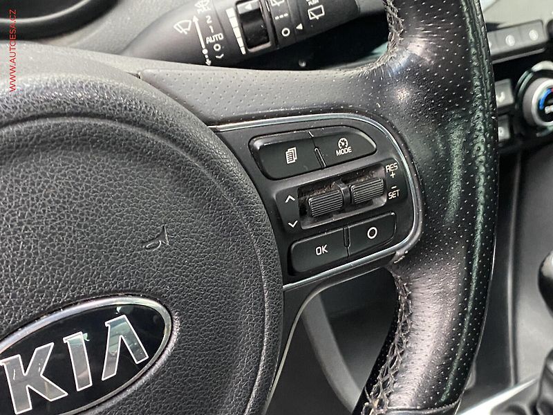 Kia Sportage (2016) 2.0 CRDi, GT Line, panor - fotka 15 z 20