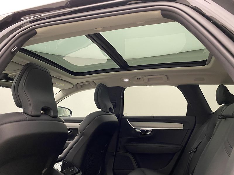 Volvo V90 T6 AWD RECHARGE BRIGHT PLUS  - fotka 33 z 64