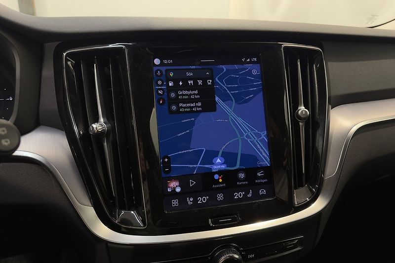 Volvo V60 Recharge T6 AWD Core Taž Kam - fotka 13 z 22