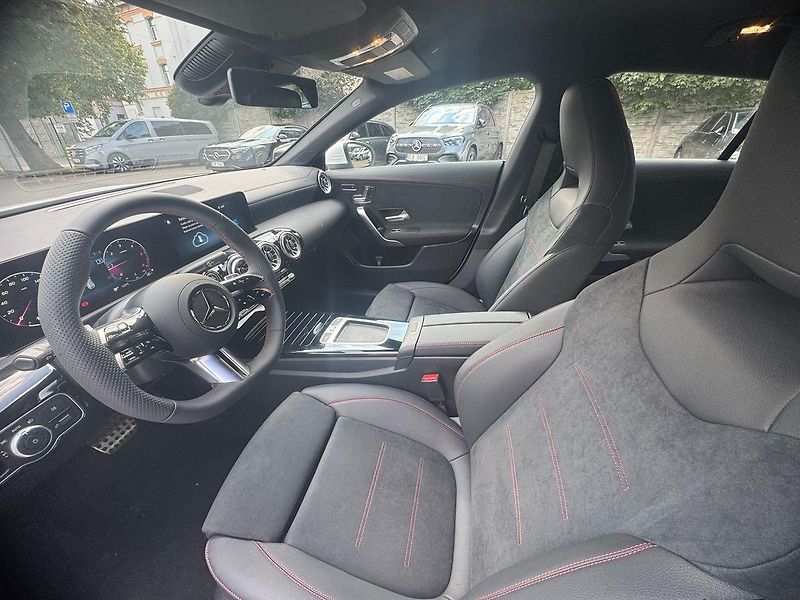 Mercedes-Benz CLA 200 d Shooting Brake AKCE - fotka 10 z 24