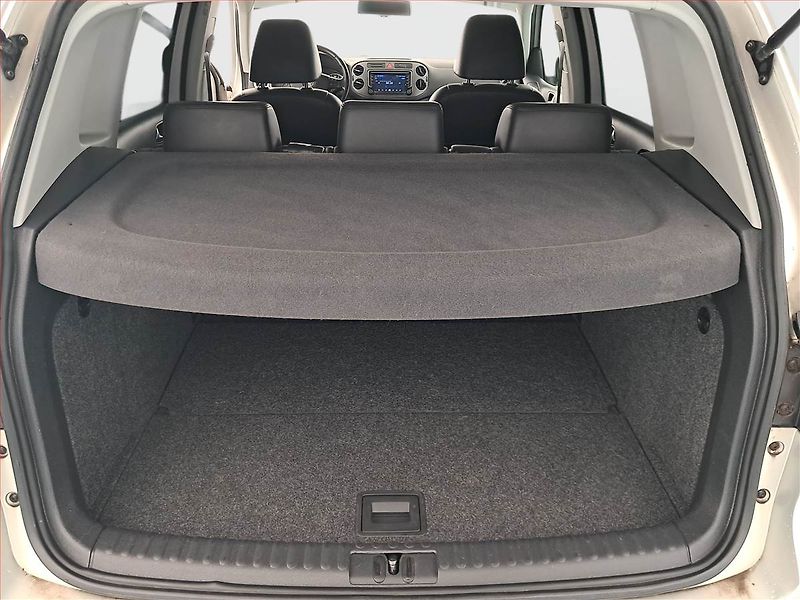 Volkswagen Tiguan (2010) 2.0 TDI, 4X4, Navi, Xenony - fotka 14 z 16