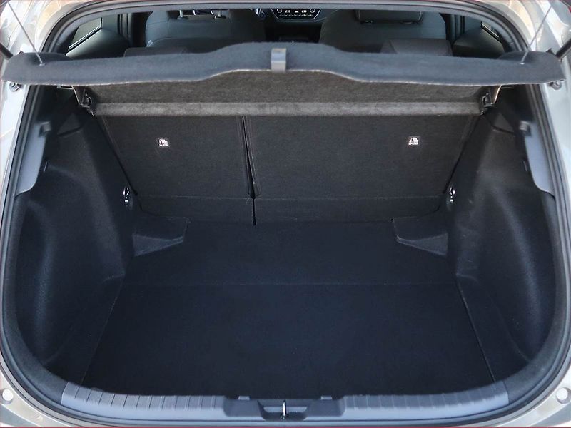 Toyota Corolla (2020) Style 1.8 Hybrid, Automat - fotka 14 z 18