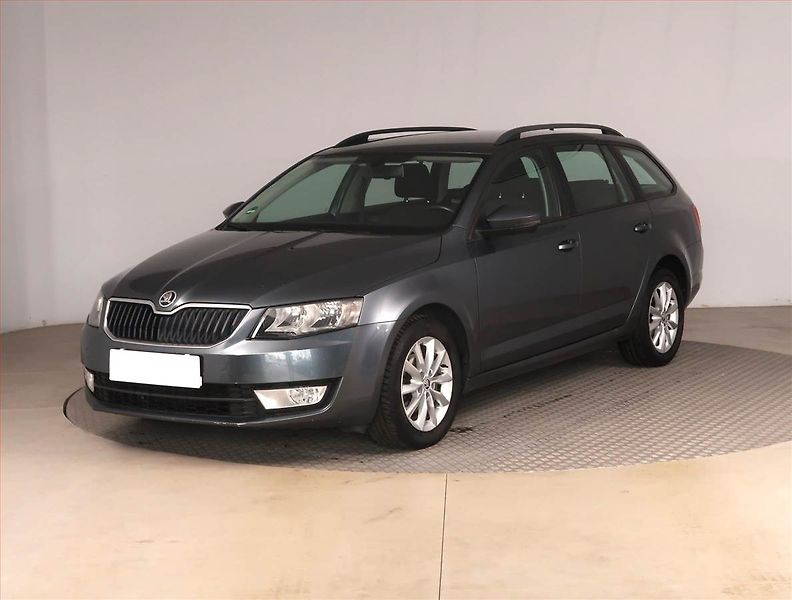 Škoda Octavia (2015) Ambition Plus 1.6 TDI, Automat - fotka 2 z 18