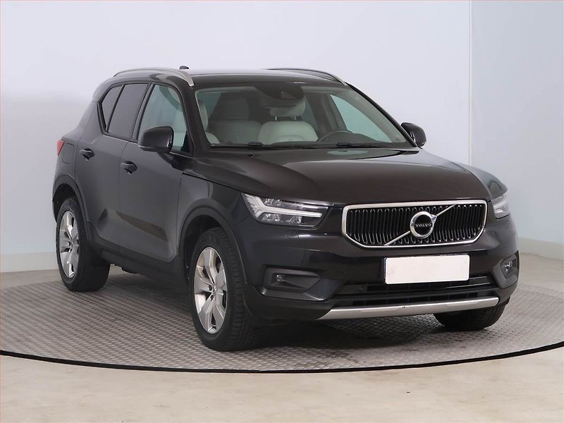 Volvo XC40 (2018) D4 AWD - fotografie inzerátu