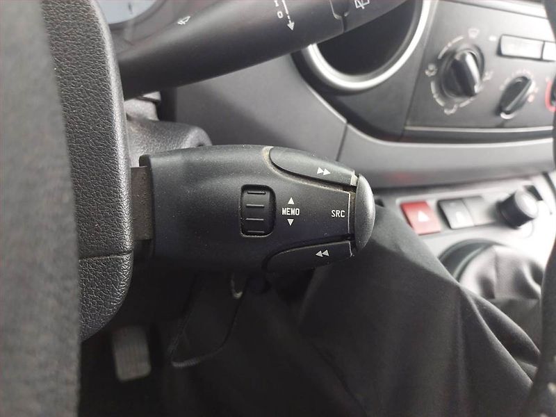 Citroën Berlingo (2018) Feel 1.6 BlueHDi, 5Míst, ČR - fotka 18 z 18