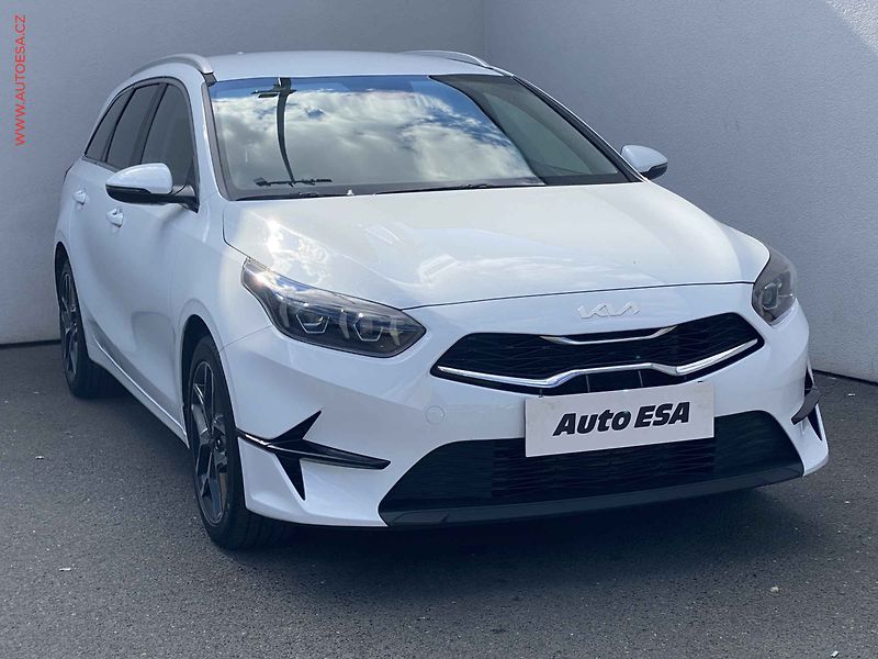 Kia Ceed (2022) 1.5T-GDi SW, 1.maj,ČR, LED - fotografie inzerátu