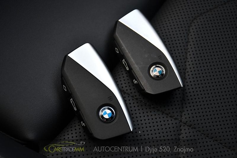 BMW Řada 1 118d M-SPORT 1M ČR - fotka 33 z 54