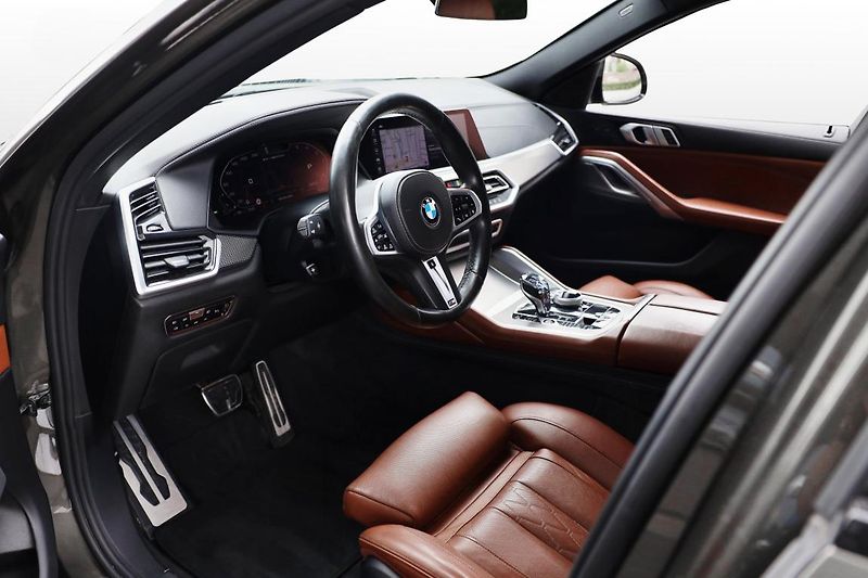 BMW X6 M50d - fotka 8 z 14