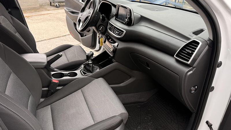 Hyundai Tucson (2020) 1.6 CRDI 4X4, ČR,2 MAJITEL - fotka 22 z 35