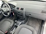 Škoda Fabia (2008) Ambiente 1.2 HTP 47 kW Combi - náhled 15