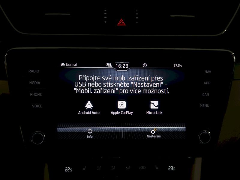 Škoda Superb (2022) STYLE 2.0TDI 147KW 4x4 DSG - fotka 30 z 41